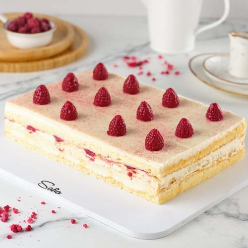 To'g'ri burchakli tort Merengali