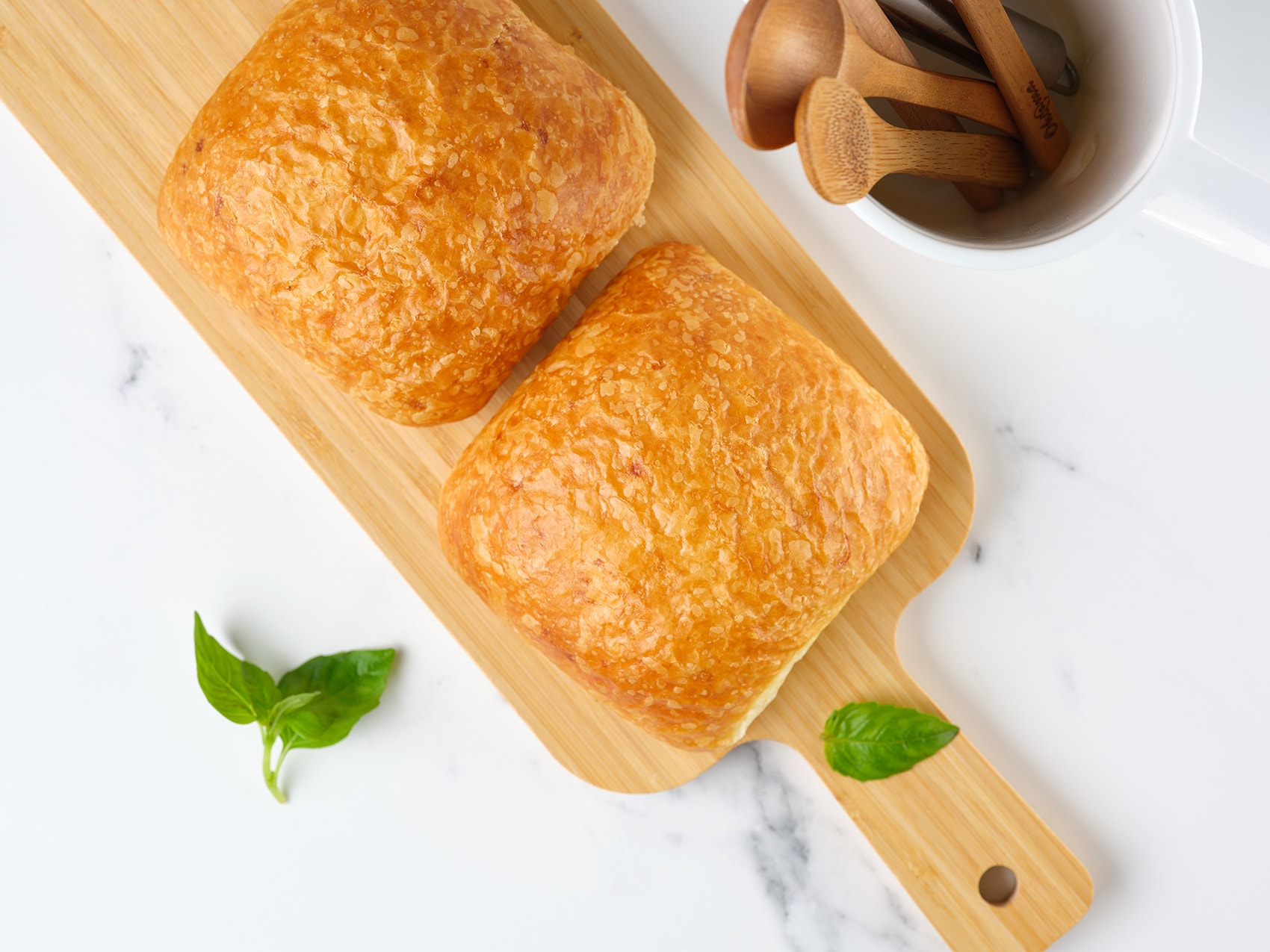Xachapuri kolbasa va pishloqli