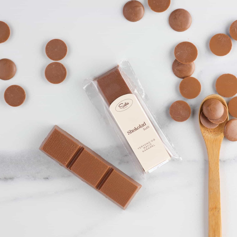 Батончик шоколадный с карамелью и арахисом