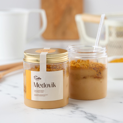 Пирожное Медовый в стакане