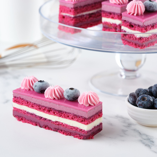 Пирожное Ягодная опера