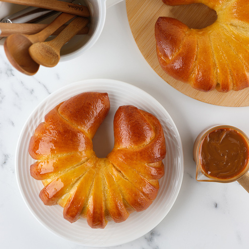 Булочка со сгущенкой