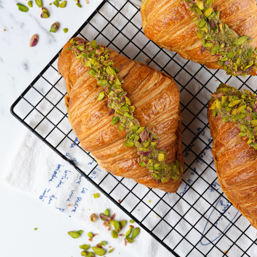 Круассан фисташковый