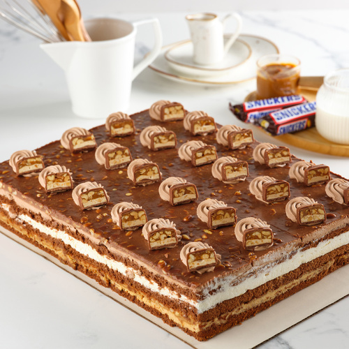 Торт прямоугольный Сникерс