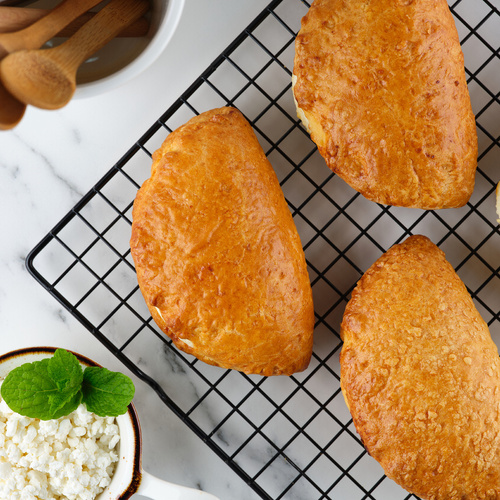 Булочка Сочник