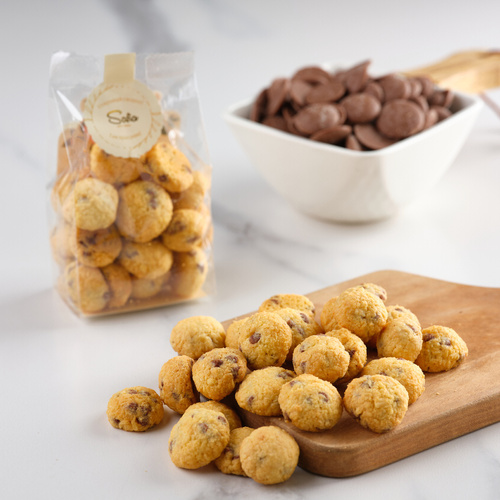 Mini cookies Bounty in packaging